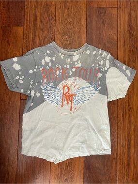 Buckle Grey & White Rock Tour Graphic Tee